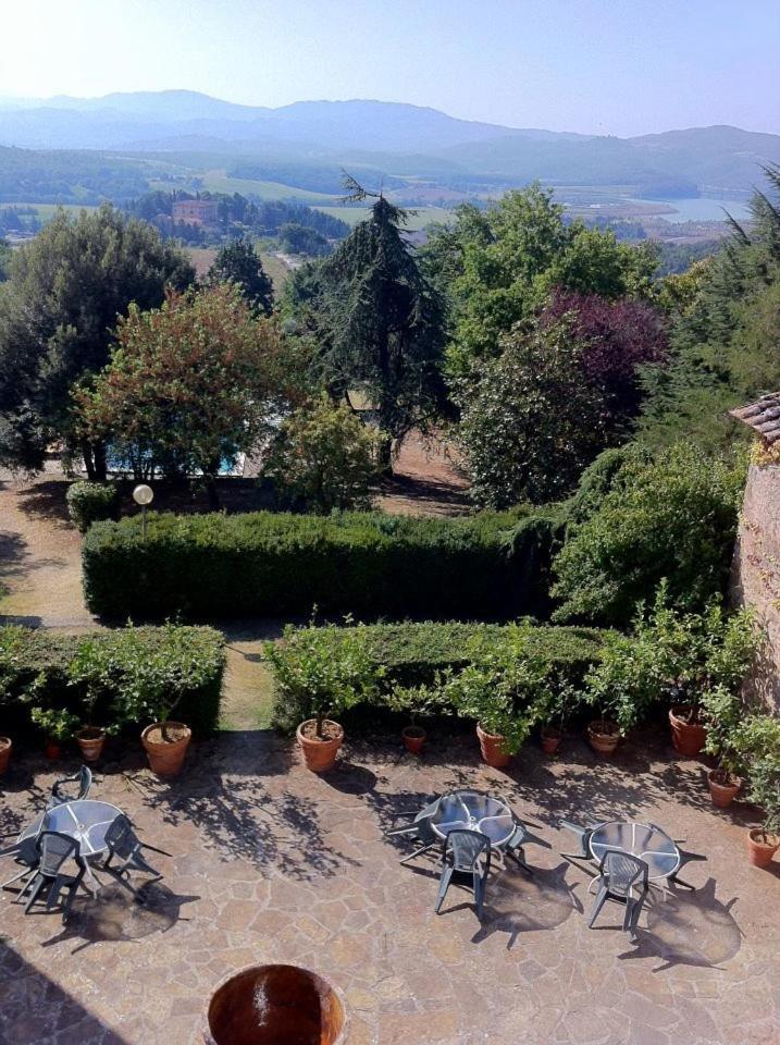 Вілла Agriturismo Il Palazzaccio Galliano Екстер'єр фото