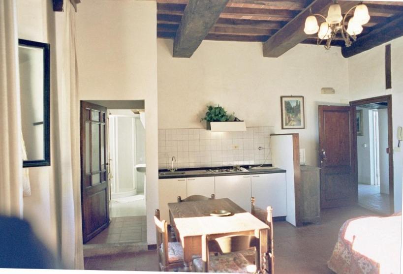 Вілла Agriturismo Il Palazzaccio Galliano Номер фото